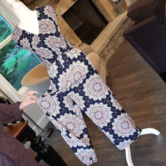 Cute Navy Jumpsuit with Print - Picture 2 of 9